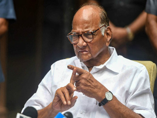 पक्षातील एकही खासदार फुटणार नसल्याचा शरद पवार यांना विश्वास !