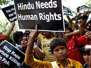 Pakistan-Sindh Hindu Minority : पाकच्या सिंधमध्ये हिंदु अल्पसंख्यांकांना जाणीवपूर्वक केले जात आहे लक्ष्य !
